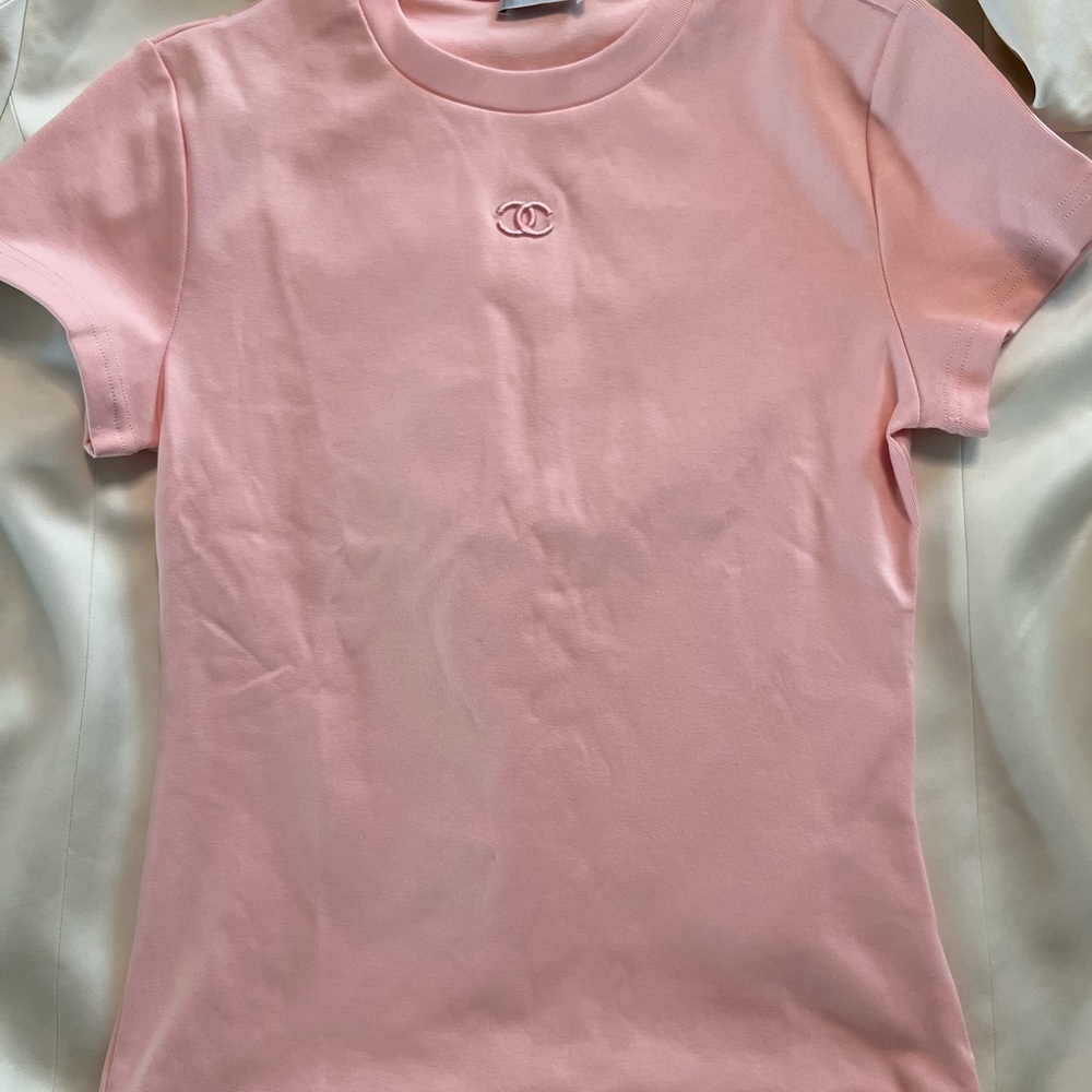CHANEL Light Pink Embroidered CC T-shirt